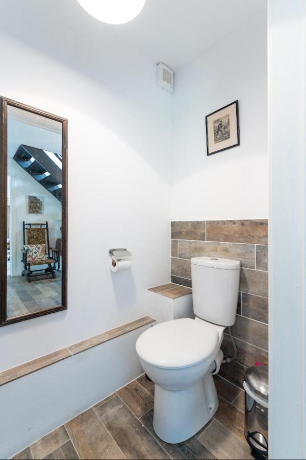 Apartamento The Hidden House Stroud  Exterior foto